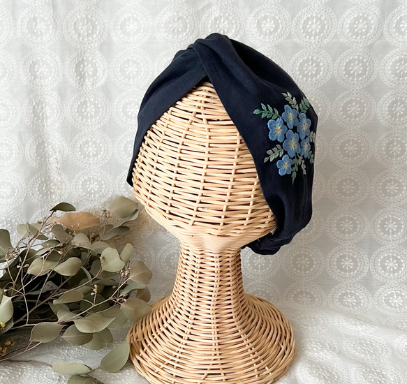 爽やかな空色＊ネモフィラの刺繍ヘアターバン・ヘアバンド(華やか刺繡