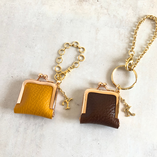 全5色》選べるイニシャル & チェーン ヌメ革のアクセサリーケース