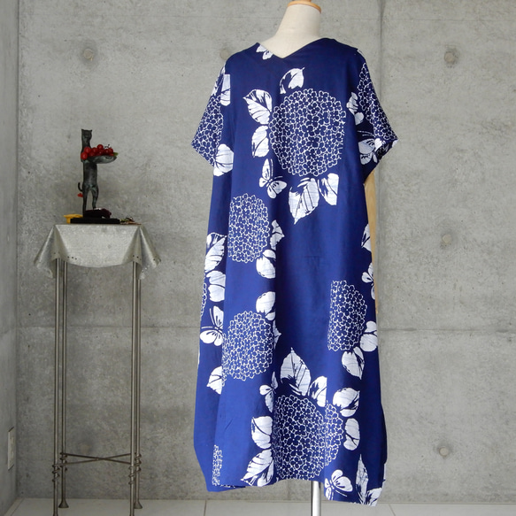 着物リメイク　浴衣の夏ワンピース/Aライン  注染  フリーサイズ　紫陽花 5枚目の画像