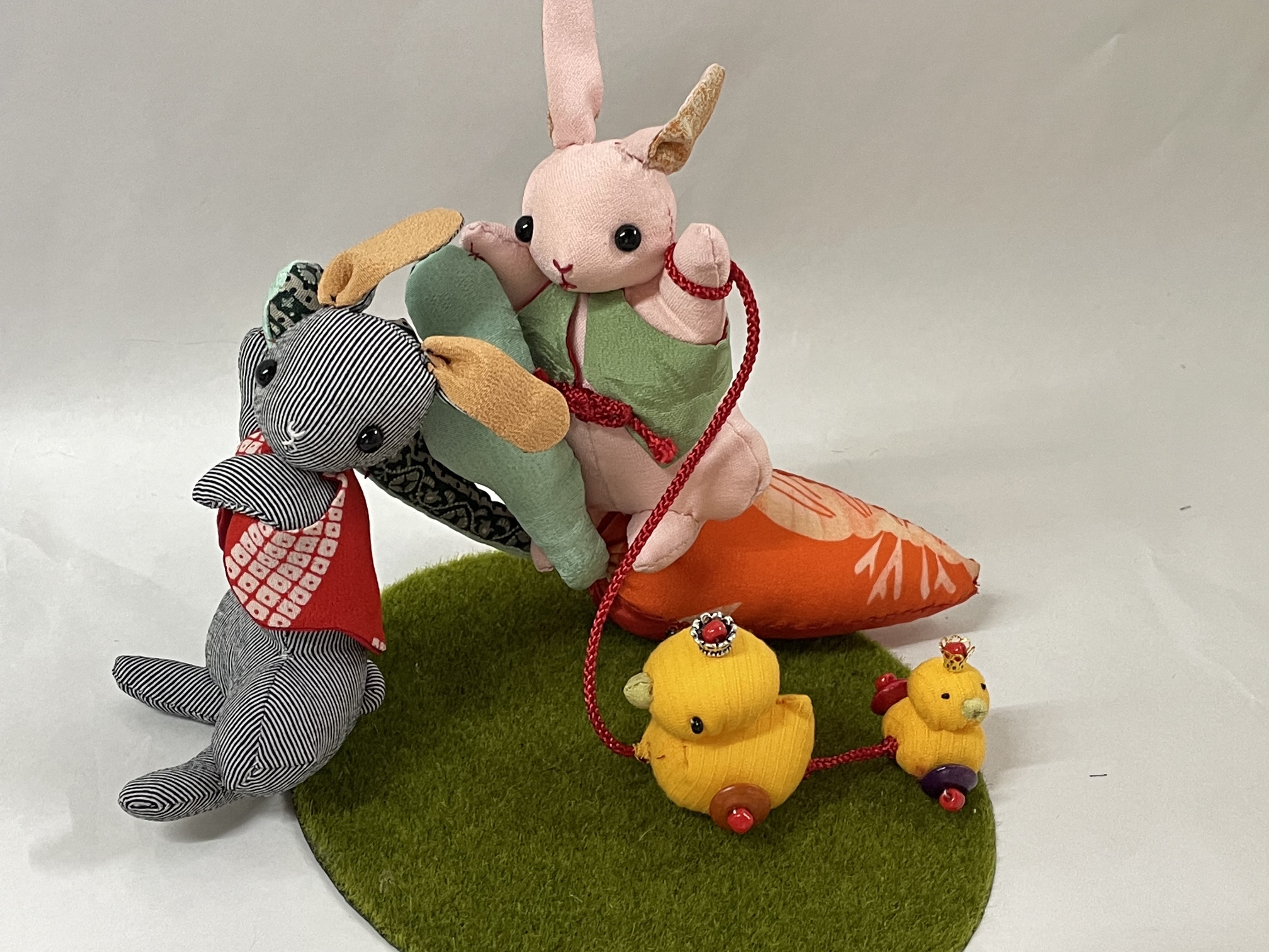 作家様　ひよこ付きうさちゃん　ぬいぐるみ　a-tan animals ぬいぐるみ うさぎ A-SHOW Little Beans かわいい ミニサイズ