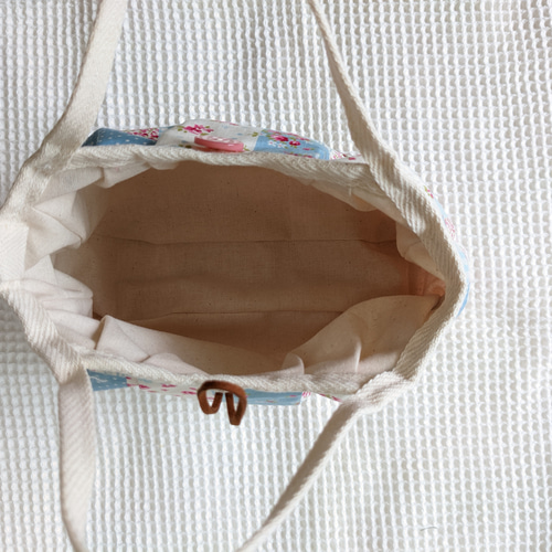 ブルーパッチワーク柄×ピンクストライプ ミニグラニーバッグ グラニー