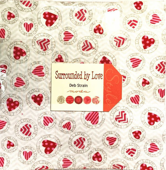 「Surrounded by Love」moda Layer Cakes （カットクロス42枚）Deb Strain 1枚目の画像