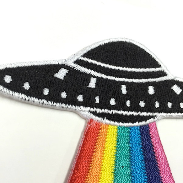 アイロン de ワッペン☆アップリケ！UFO 虹 レインボー 刺繍 ワッペンデコ  リメイク 手作り ハンドメイド 4枚目の画像