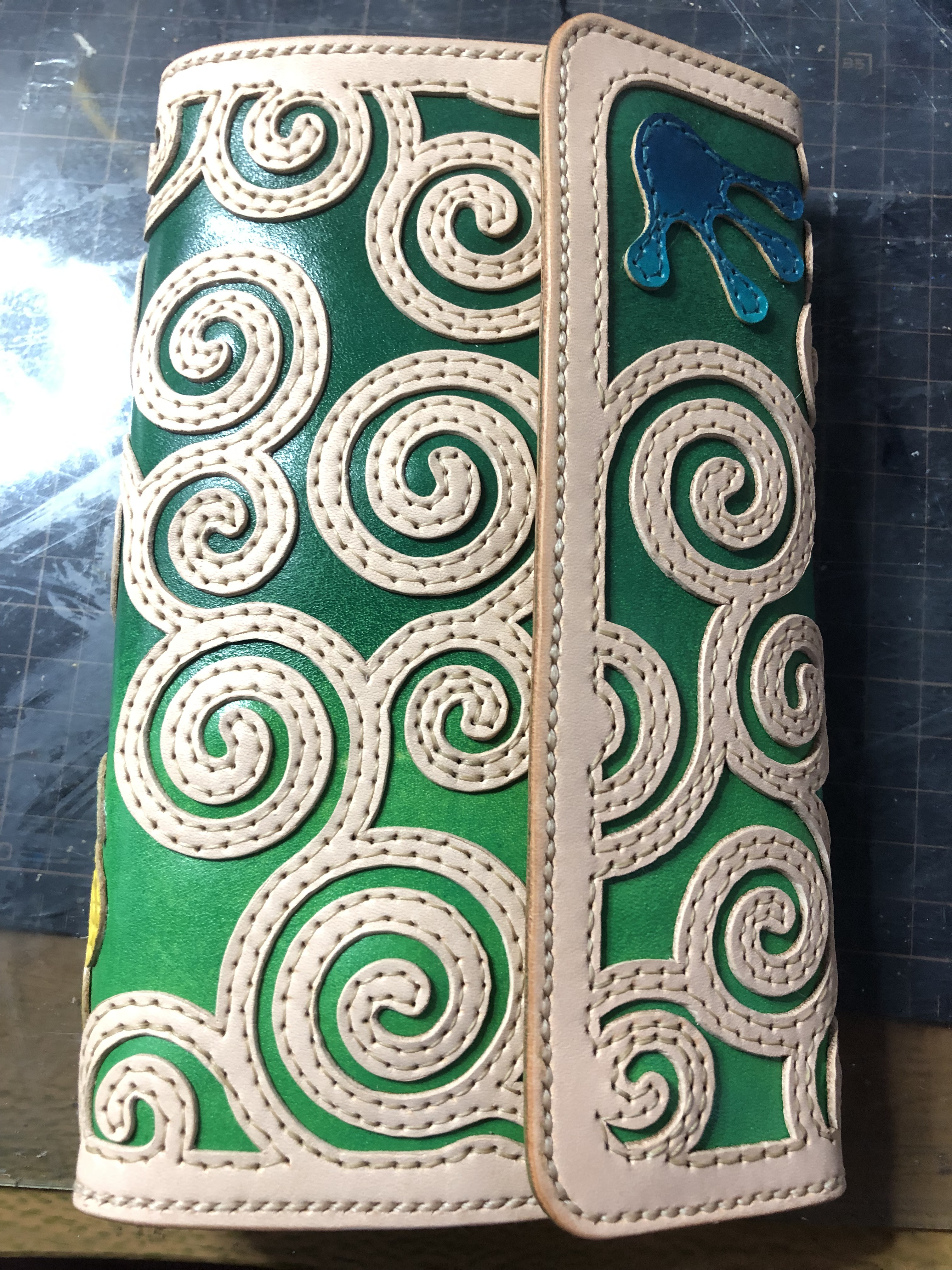 ３つ折り畳みシステム手帳(Ｂ6サイズ)