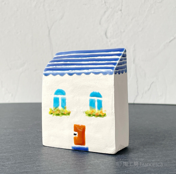陶のお家のアロマディフューザー：青い屋根の家001 2枚目の画像