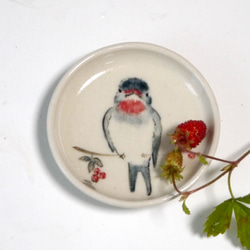 陶器の豆皿　「ツバメと野イチゴ」 6枚目の画像