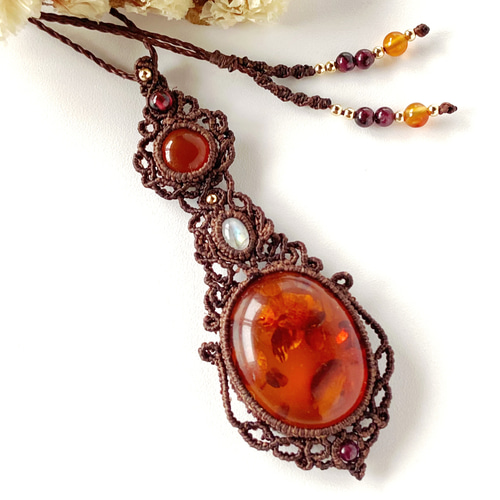 アンバー(琥珀)×レインボームーンストーン×カーネリアン