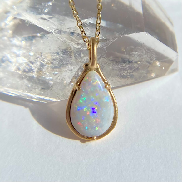 K10☆天然オパールネックレス☆オーストラリア産原石から磨いた1点