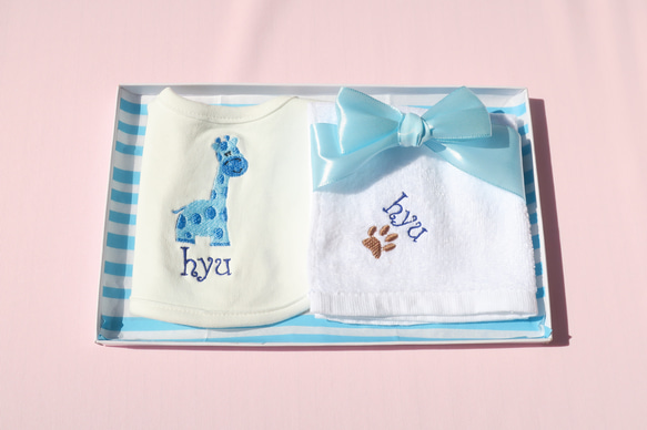 出産祝い♡可愛いスタイ&ミニタオル♡名入れします！刺繍♡ベビー　赤ちゃん 4枚目の画像