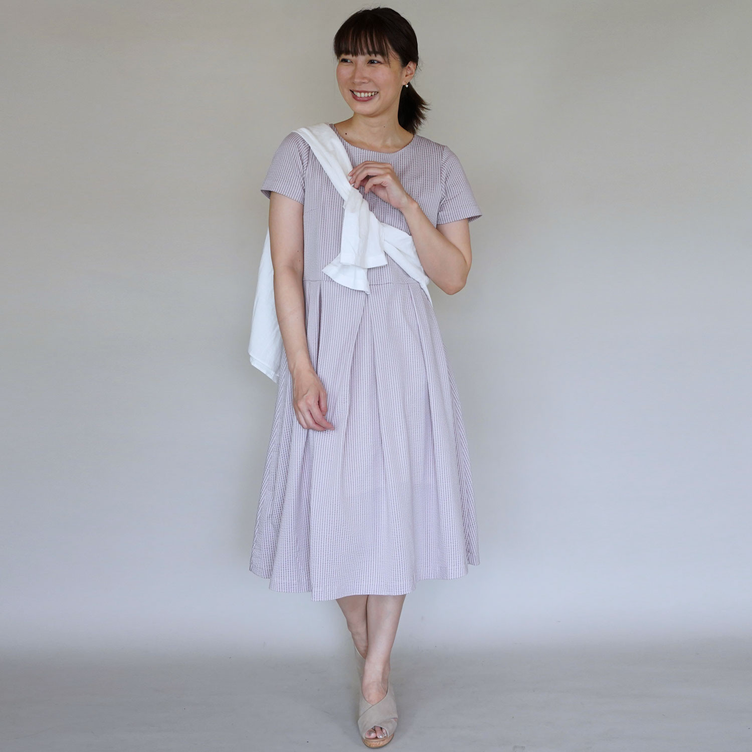 【XS-LL受注制作】アーミッシュ風シンプルワンピース◇ラベンダー・ストライプ（サッカー調コットン混）*清涼・ストレッチ