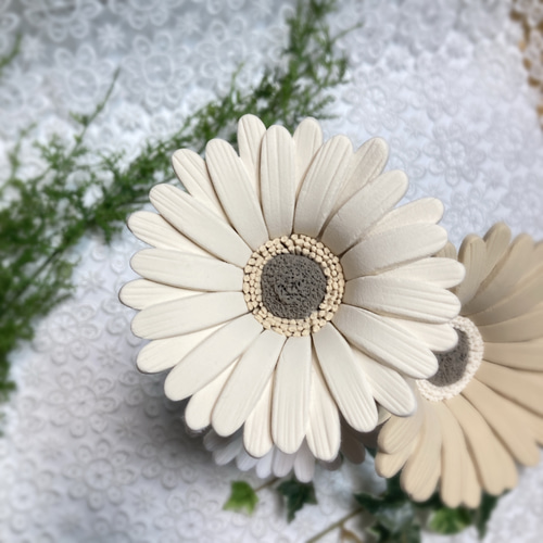 ガーベラ ホワイト ベージュ ブラウン 3本セット クレイフラワー