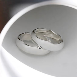 【ウェーブリング】私だけ 世界に一つ  ウェーブ　リング　ペアリング　指輪　純銀（S999） 1枚目の画像
