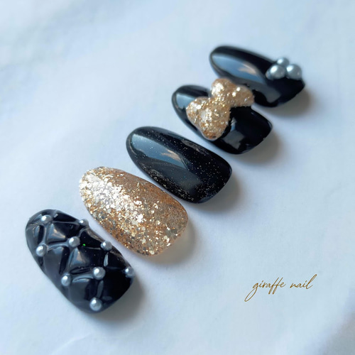 94 ネイルチップ ブラックネイル ゴールドネイル カチューシャネイル