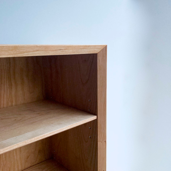 本棚　ブックシェルフ　シンプルなデザイン　小ぶりなサイズ　メープル　 4枚目の画像