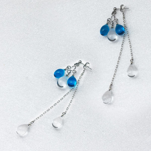 ✴︎一点物早い者勝ち✴︎雫がゆれるパールっくまとリボンのきらきらピアスチャーム✴︎ simple beaded square earrings - YouTube