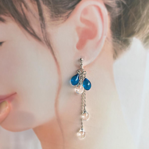 雨の雫（しずく） クリア ドロップのイヤリングorピアス