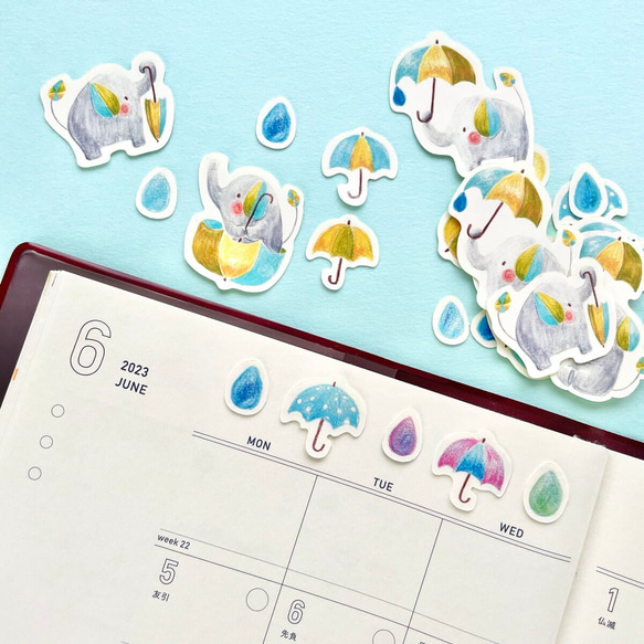 雨ふりぞうさんなフレークシール（ポストカード付） 6枚目の画像