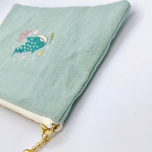 ジンベエザメ 刺繍 ポーチ ポーチ mame.pii【11/16まで発送不可 通販