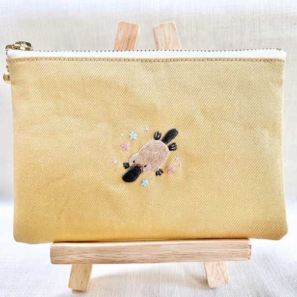 ポーチ pii様 ♡ pii様専用 pii様 専用♡ ウエイト枠 刺繍イニシャルポーチ