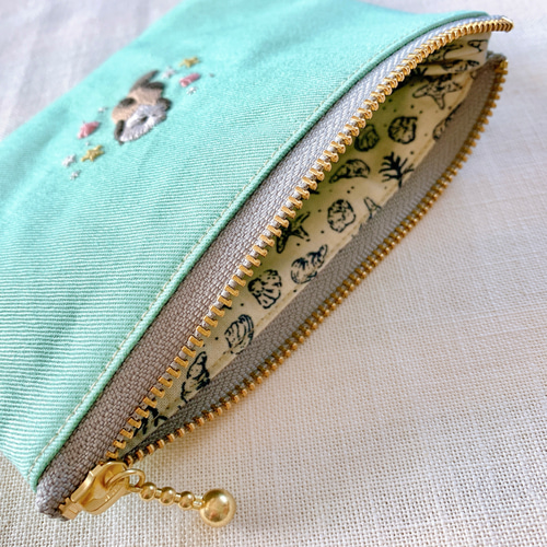 感謝価格　SALE 新作刺繍生地　ユキエモン　プリーツポーチ　ハンドメイド 感謝価格 SALE 新作刺繍生地 ユキエモン プリーツポーチ
