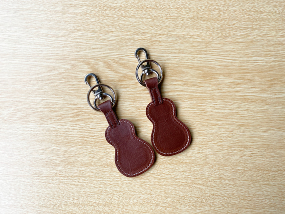 ウクレレ♪キーホルダー　本革 3枚目の画像
