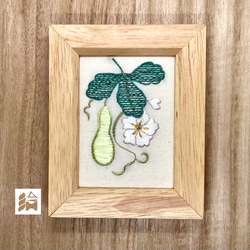 吉祥文様 松竹梅 刺繍フレーム 絹糸と金糸の日本刺繍 壁飾り