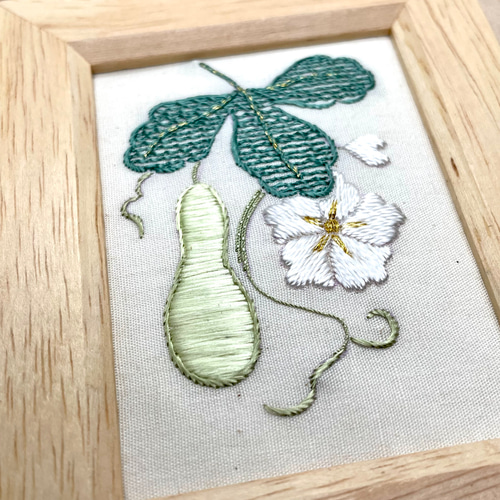 受注制作 夕顔 刺繍フレーム 絹糸と金糸の日本刺繍 インテリア 壁飾り