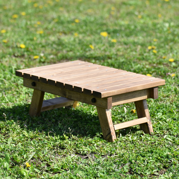 折たたみミニテーブル　ジャグスタンド　キャンプテーブル　ソロキャンプ・ピクニックなどに(チューダーオーク) 4枚目の画像