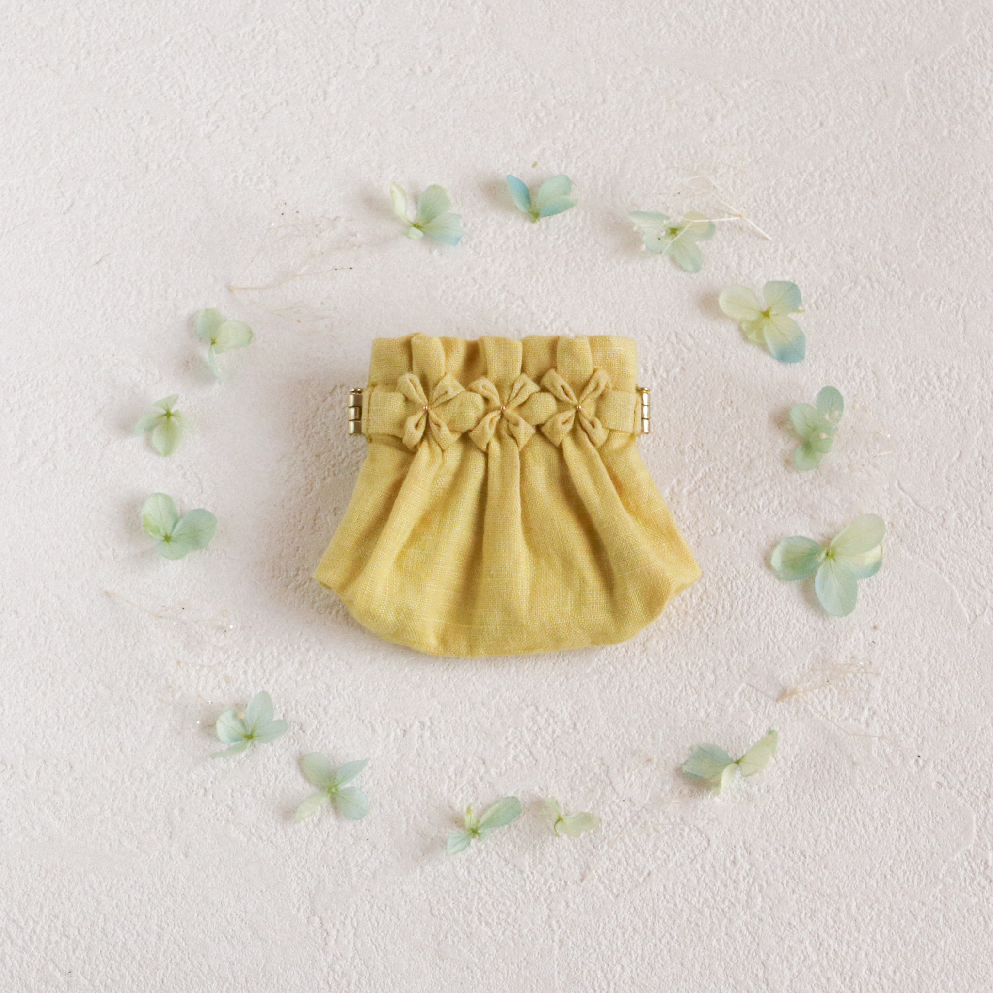 手のひらサイズの紫陽花ポーチ(マリーゴールド)