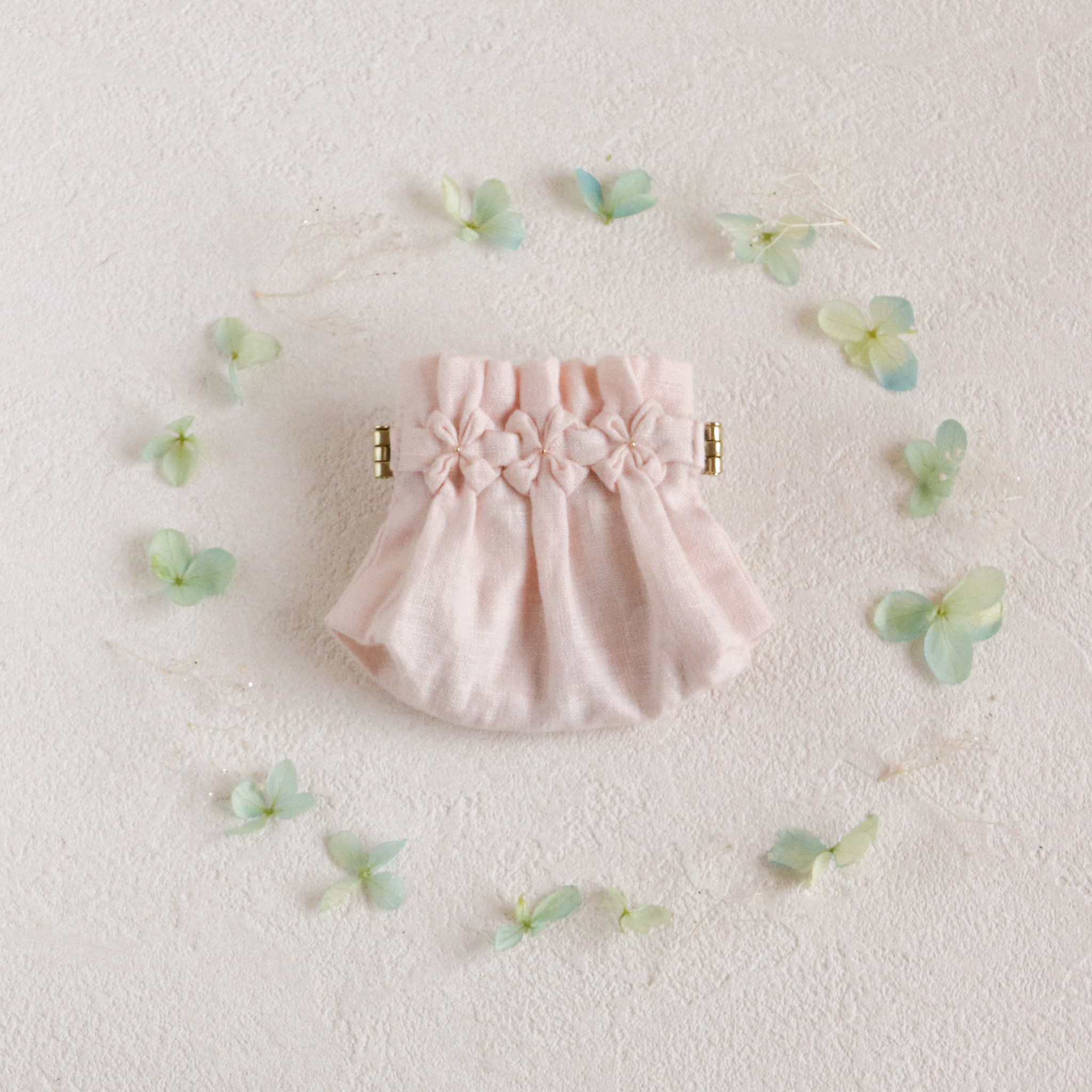 手のひらサイズの紫陽花ポーチ(日本茜)