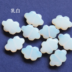 値下げ成功【金具変更可】雨の日が楽しくなる　雲と雨の　サージカルステンレスピアスフック(オパライト・クリスタル） 3枚目の画像