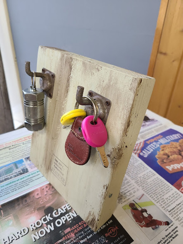 ②アップサイクルKey Hook 鍵掛けスタンド　カラー/シャビ―ホワイト　 3枚目の画像