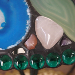 ステンドグラス☆メノウ天然石のランプ　(水晶やさざれ石) 6枚目の画像