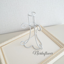 (受注制作)レッドローズ ラウンドブーケ　赤バラ ブートニア付き アーティフィシャルフラワー 高品質造花 4枚目の画像