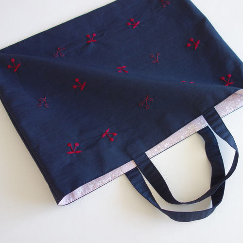レッスンバッグ さくらんぼ 刺繍 ネイビー リバティ チェリー 女の子