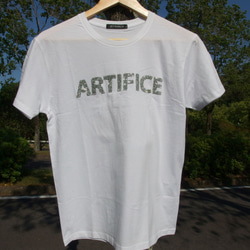 アーティフィスTシャツ　ホワイト　プレゼント　ペア　アウトドア　カワイイ　格好いい　カットソー　オシャレ 2枚目の画像