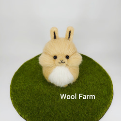 ちょこんとおすわり(うさぎM)　～Wool Farm～　羊毛フェルト 3枚目の画像