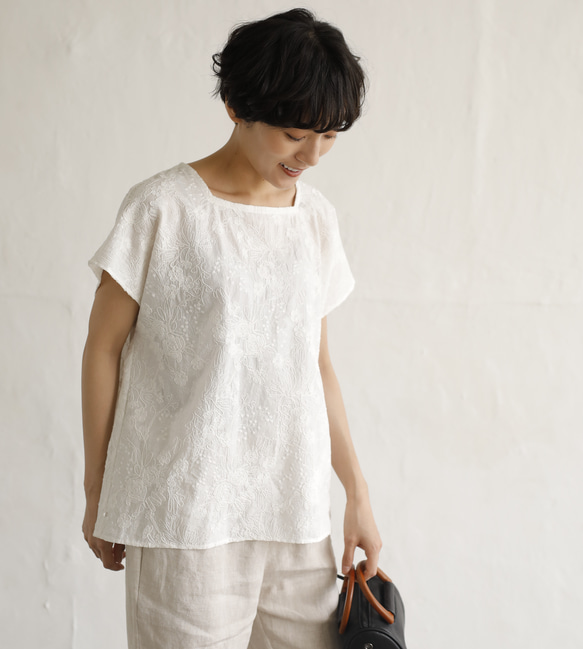 大人の夏服　立体的な刺繍ブラウス　フレンチスリーブ　コットンブラウス220602-1 3枚目の画像