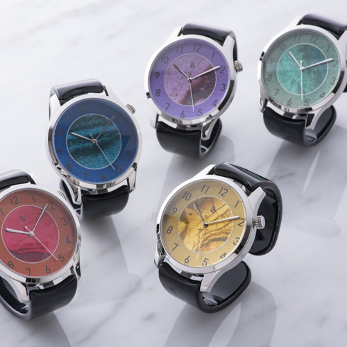 バングルの時計 鯖江発！眼鏡職人が作った新感覚の腕時計 バングルウォッチ40