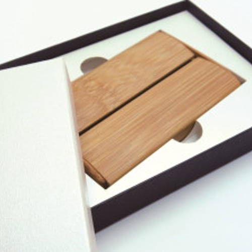 表皮削り竹製名刺入れ -茶竹- 名刺入れ・カードケース Carving 表皮削り竹製名刺入れ -茶竹- 名刺入れ・カードケース Carving