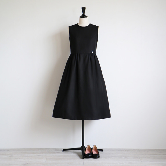 [不太隨意的夏裝◎]不同材質的領子自然連衣裙[黑色] 第5張的照片
