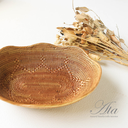 ◇翌日出荷◇ 花びらのようなフチが可愛いみかんかご♪ 編みかご 小物