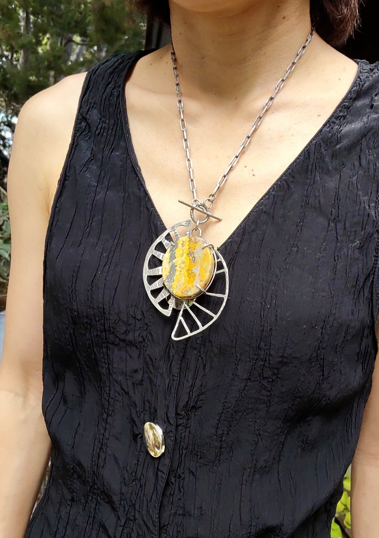 【一点物】大ぶりネックレス アシンメトリーウィングwith バンブルビージャスパー　SV925