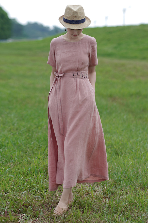 リネンのワンピース2022年夏の新型のハイエンドの洋品気質刺繍の長いスカート 3枚目の画像