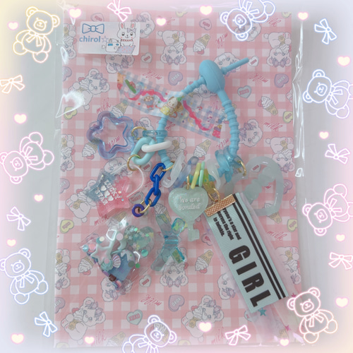 じゃらじゃらキーホルダー ストラップ キーチェーン メルヘンピンク