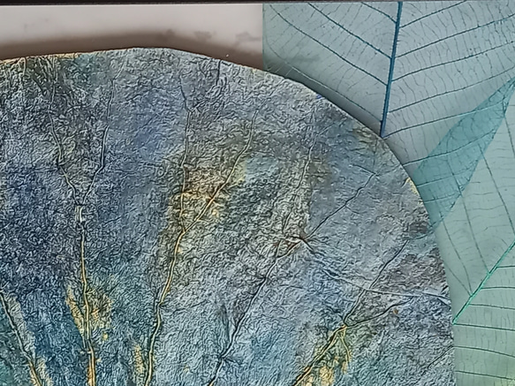 【Creema限定で送料無料!】天然の蓮の葉とネパール産手漉き和紙の両面アート！癒しのボタニーペインティング 3枚目の画像