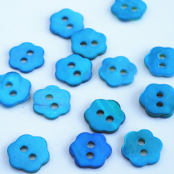 (3個) 10mm お花の貝ボタン フランス製 ブルー ＊ 天然素材 シェルボタン 青 2枚目の画像