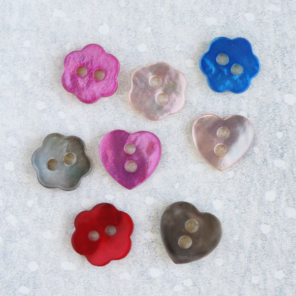 (3個) 10mm お花の貝ボタン フランス製 グレー ＊ 天然素材 シェルボタン 6枚目の画像