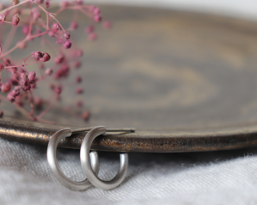 アンドゥムルメステール ピアス イヤリング フープピアス シルバー ユニセックス ad001d67f7646e63629610314bc065