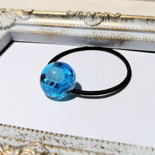 kirara*73 海の砂 白イルカ バブルリング レジン ヘアゴム